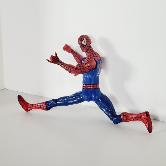 2009 Spider-Man Retro Marvel Legends 6" Action Figure - Picture 3 of 12